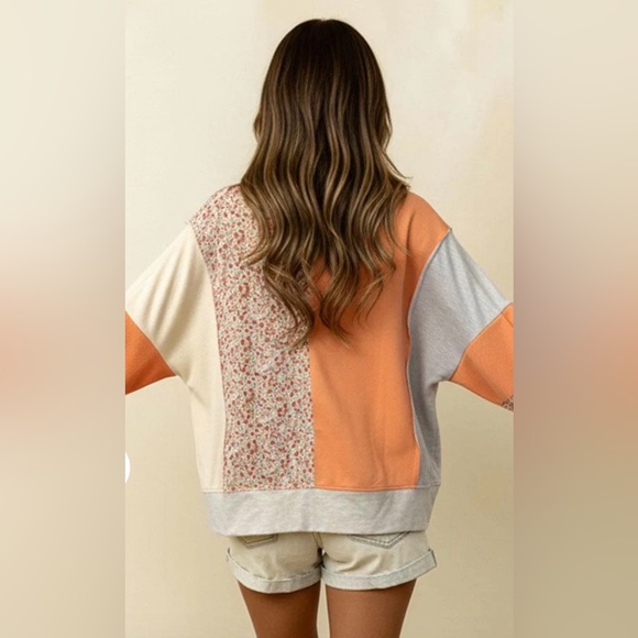 NWT Haptics Floral Patchwork Colorblock Pullover Sweatshirt SZ Medium Boutique - Picture 3 of 5